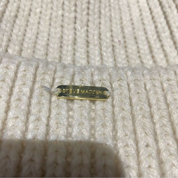 Steve Madden Chunky Knit Pom Pom Winter Toque - Picture 2 of 2